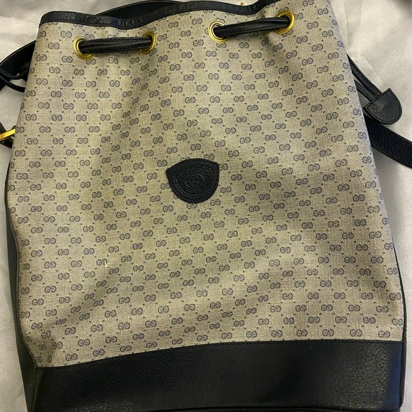 Gucci GG drawstring bucket bag - Picture 6 of 7